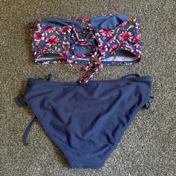 Lace Up Bikini Set - Picture 2 of 2